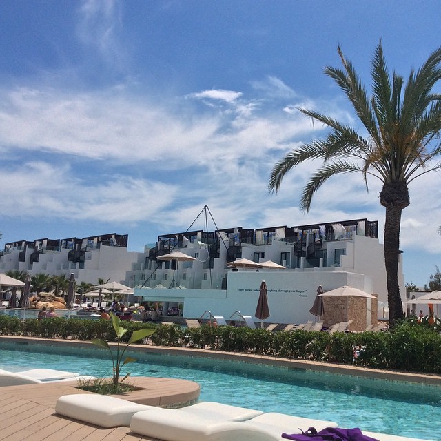 The sun is shining. @hrhibiza